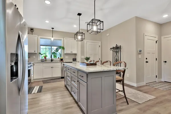 $425,000 | 31740 Madison Road, Lindstrom, MN 55045