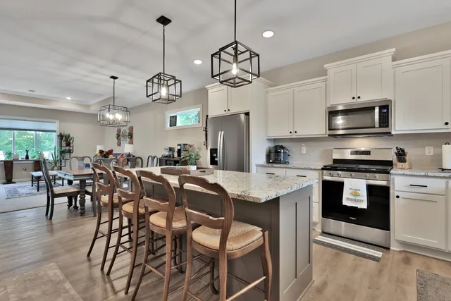 $425,000 | 31740 Madison Road, Lindstrom, MN 55045