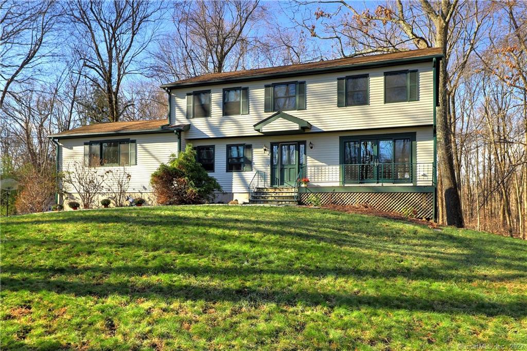 140 Peck Hill Road, Woodbridge, CT 06525 ... Welcome Home!