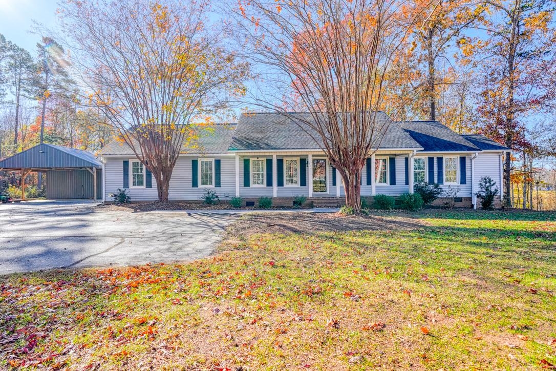 214 Mason Drive Inman, SC 29349 - Photo 1 of 50