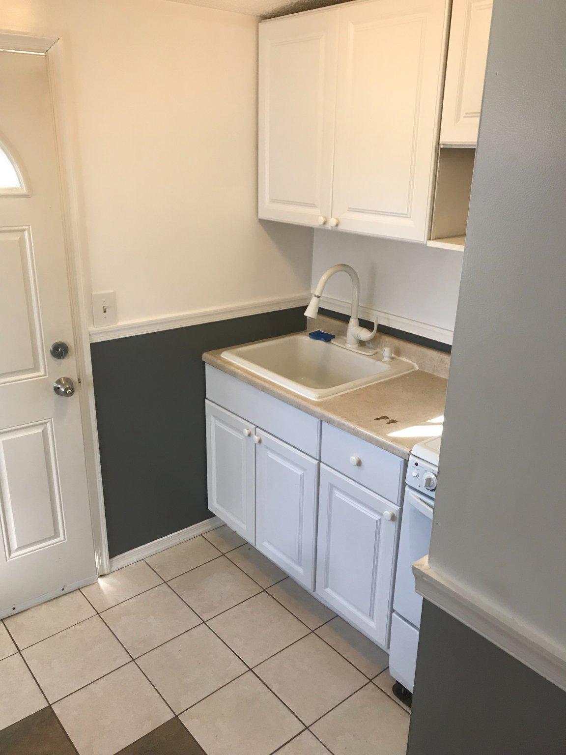5234 Jackson Street Philadelphia, PA 19124 - Photo 16 of 30 In law unit kitchen