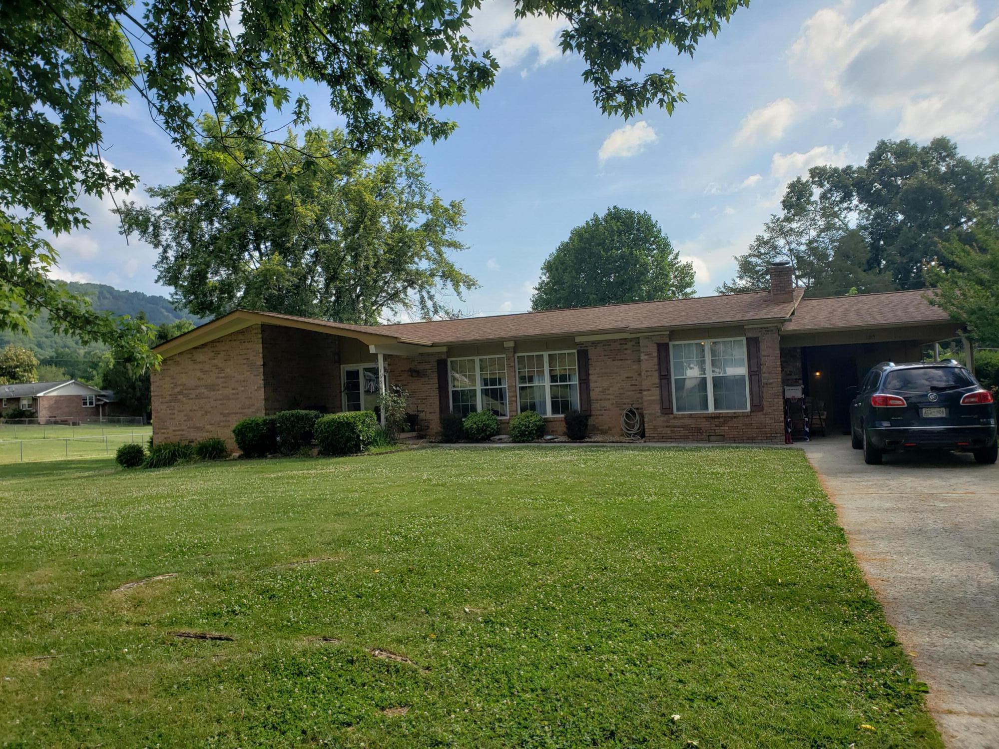 165 Pops Road Jacksboro, TN 37757 - Photo 3 of 31 20210630_100630