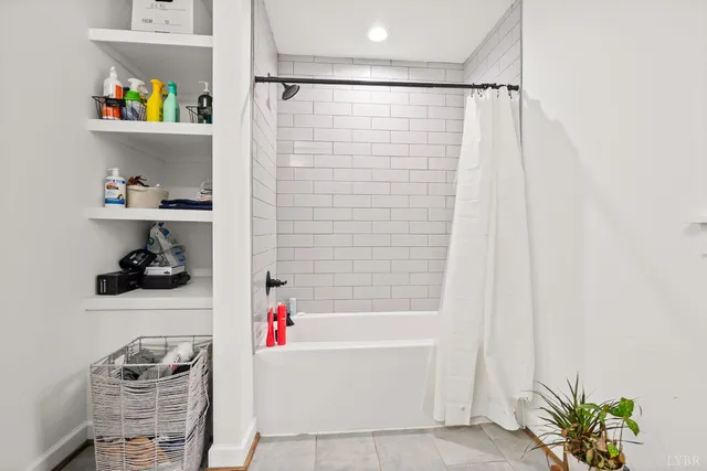 $300,000 | 143 Shannon Drive, Madison Heights, VA 24572