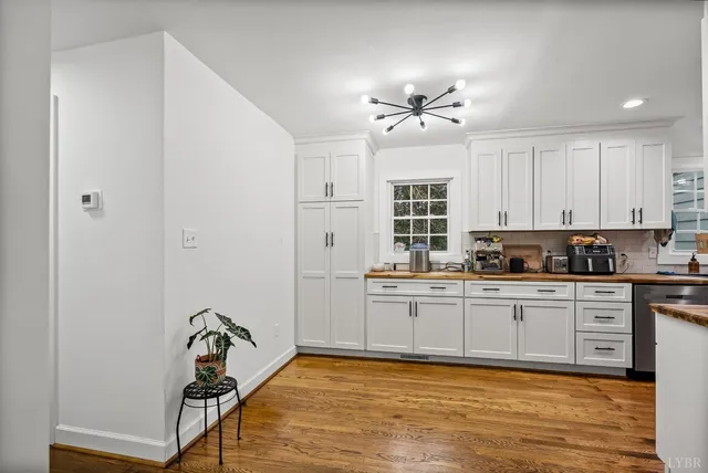 $300,000 | 143 Shannon Drive, Madison Heights, VA 24572