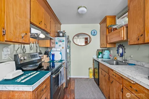 $1,300,000 | 5506 7th Avenue Northwest, Seattle, WA 98107