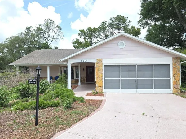 $289,900 | 6264 Darien Way, Spring Hill, FL 34606