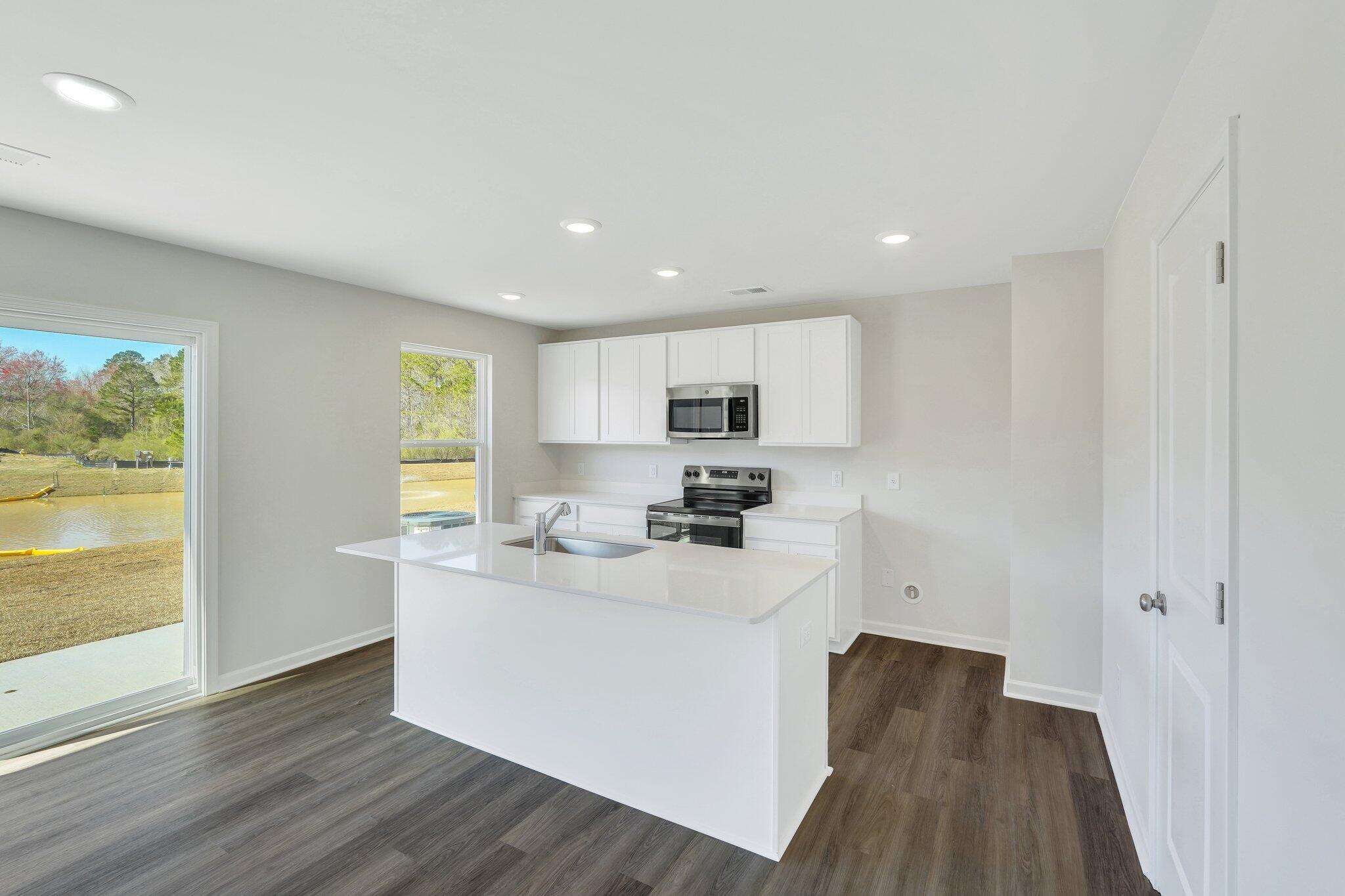 7044 Windham Way Ladson, SC 29456 - Photo 12 of 59 Designer Inspired Kitchen