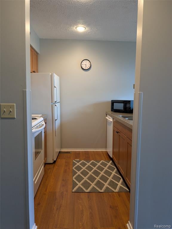4749 Pleasantview Road, Unit 20 Harbor Springs, MI 49740 - Photo 10 of 44 Gallery Image 10