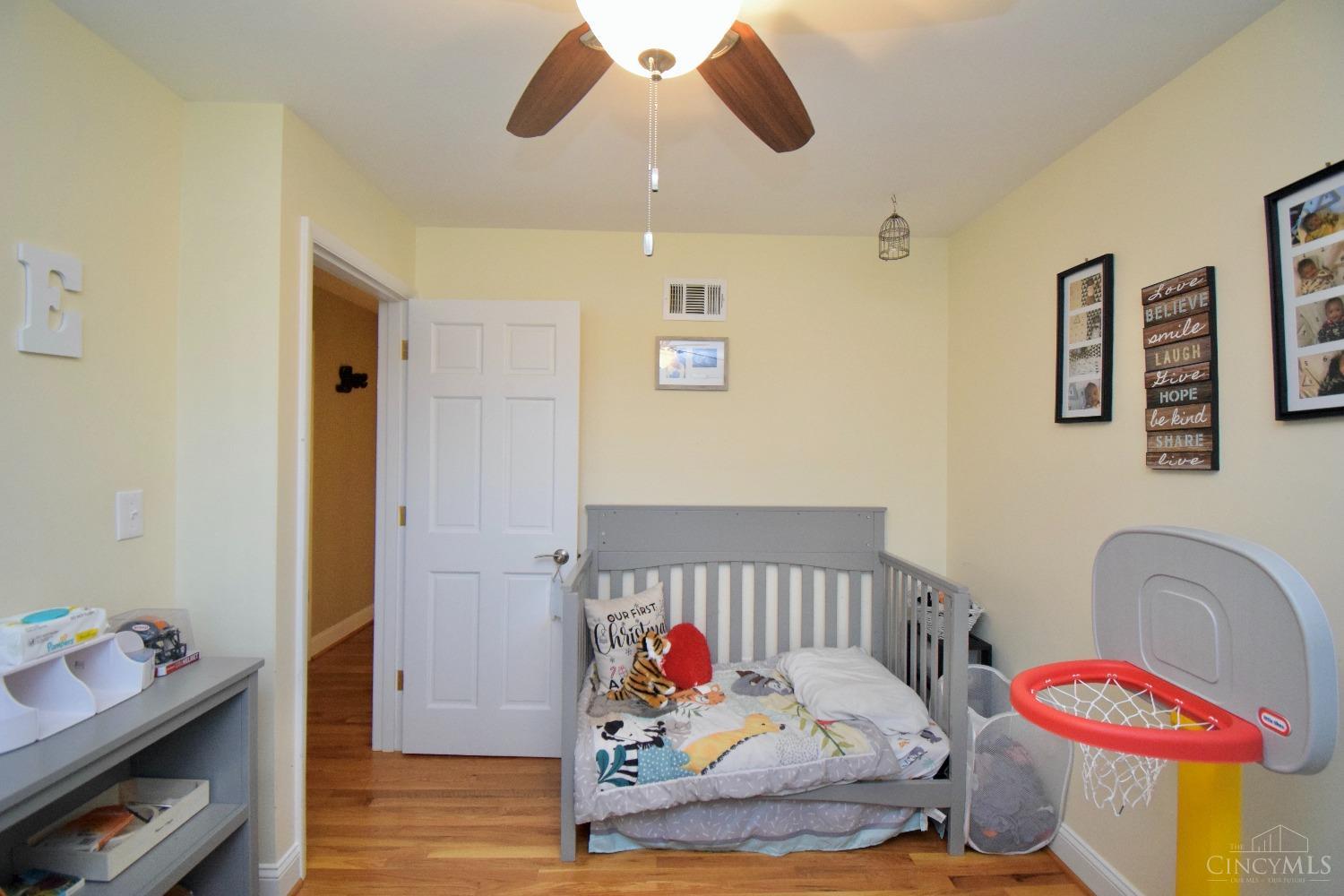 1043 West Galbraith Road Cincinnati, OH 45224 - Photo 17 of 30 Gallery Image 17