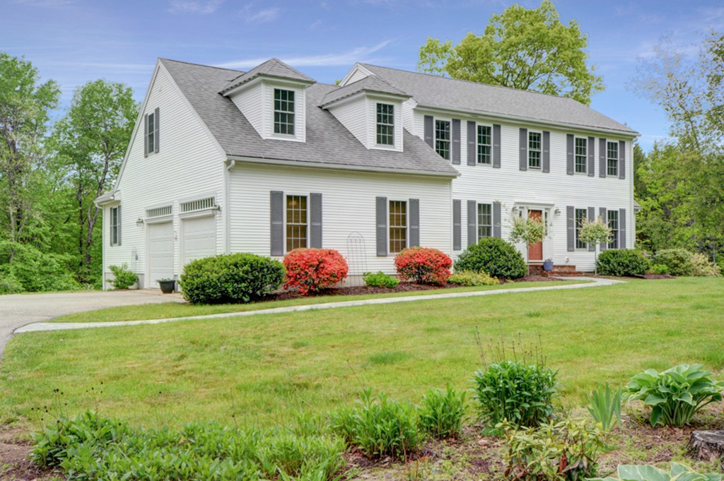 640 Scott Road Oakham, MA 01068 - Photo 3 of 30