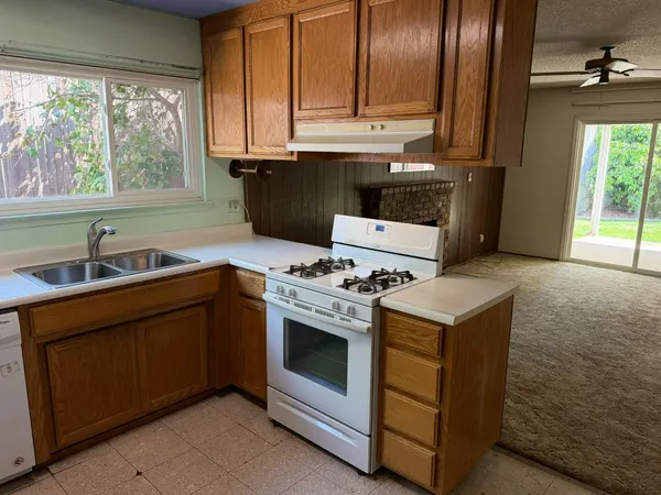 $360,000 | 4716 Oak Ford Way, Sacramento, CA 95842