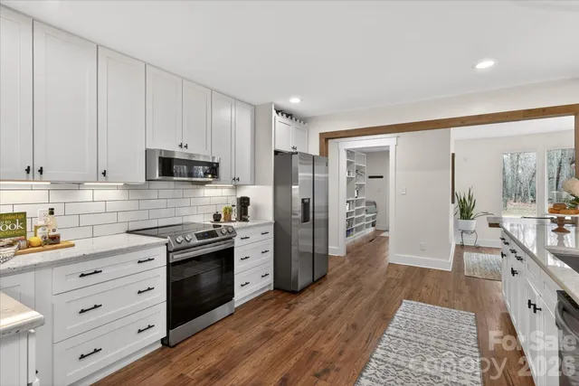 $995,000 | 316 Wade Hampton Drive, Matthews, NC 28104