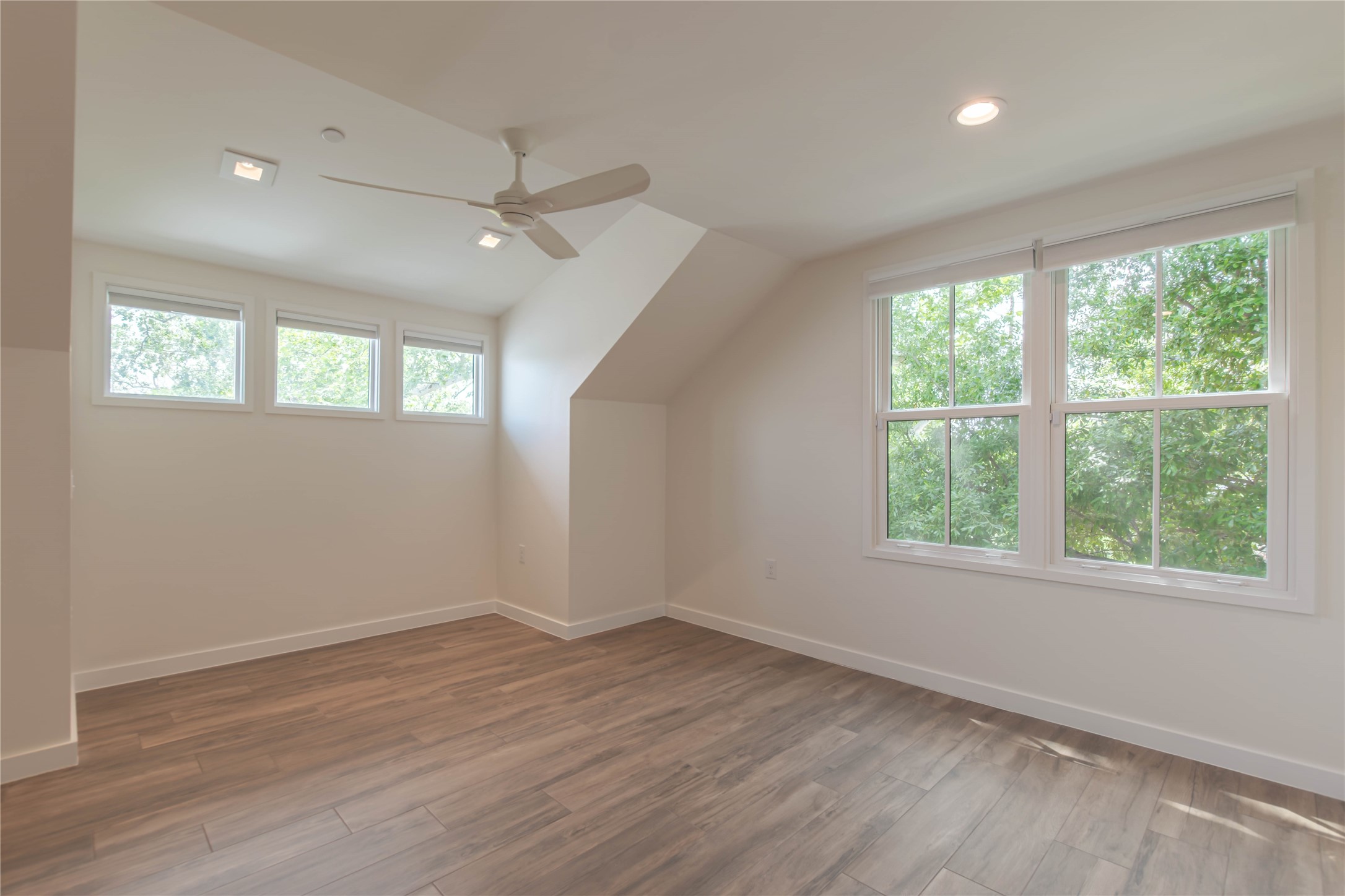 5805 Chesterfield Avenue Austin, TX 78752 - Photo 32 of 40