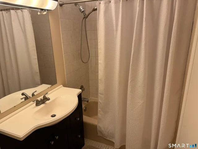 $149,000 | 1274 East Main Street, Unit D7, Meriden, CT 06450