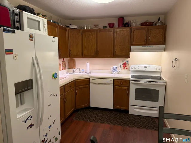 $149,000 | 1274 East Main Street, Unit D7, Meriden, CT 06450