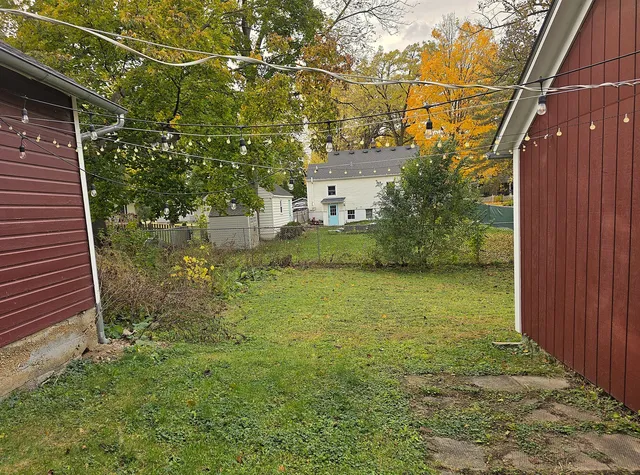 $1,550 | 14 Lincoln Parkway, Unit 2, Crystal Lake, IL 60014