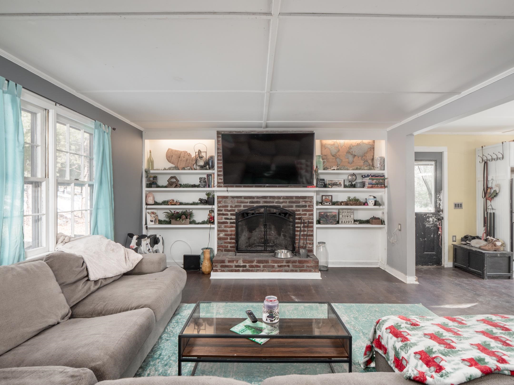 47 Merrimack Road Amherst, NH 03031 - Photo 4 of 40