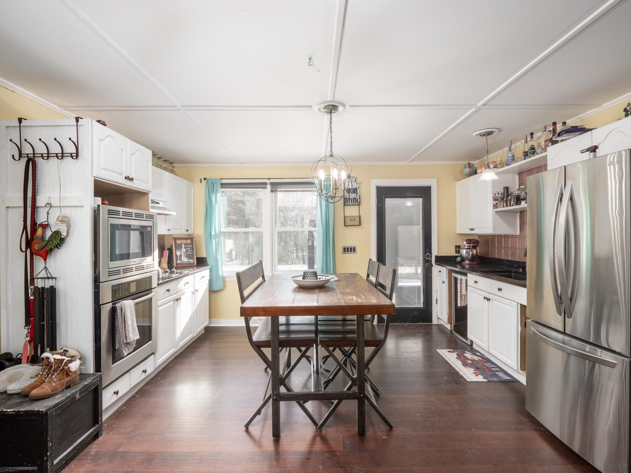 47 Merrimack Road Amherst, NH 03031 - Photo 7 of 40