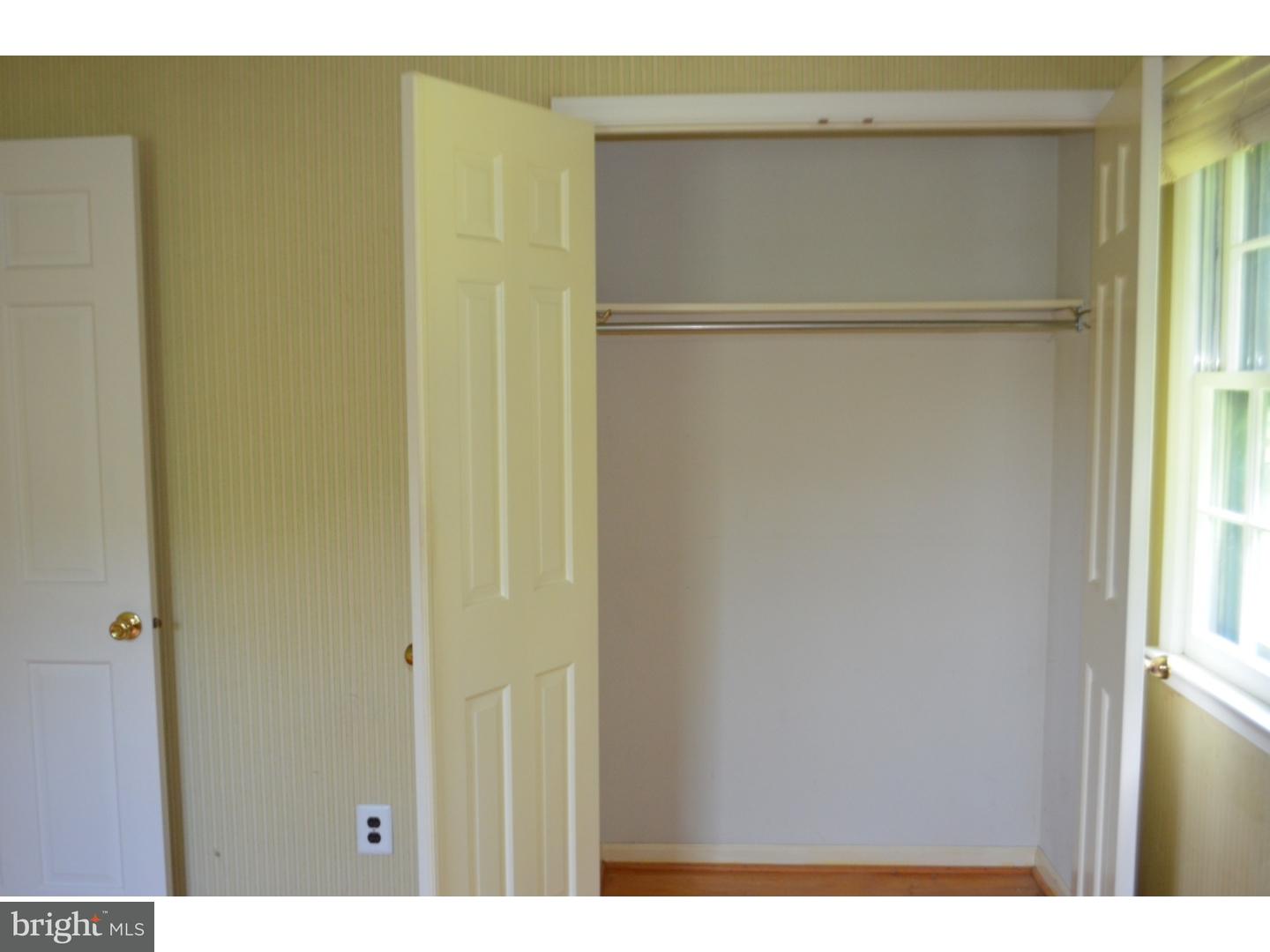 1011 Rymill Run Cherry Hill, NJ 08003 - Photo 15 of 23 Gallery Image 15