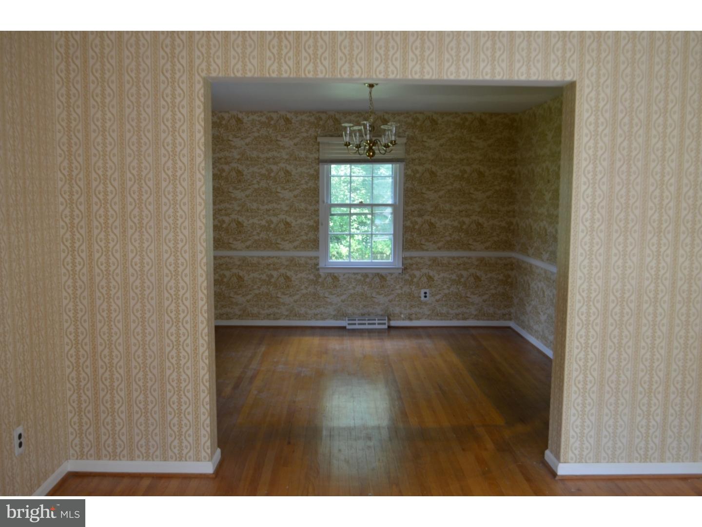 1011 Rymill Run Cherry Hill, NJ 08003 - Photo 4 of 23 Gallery Image 4