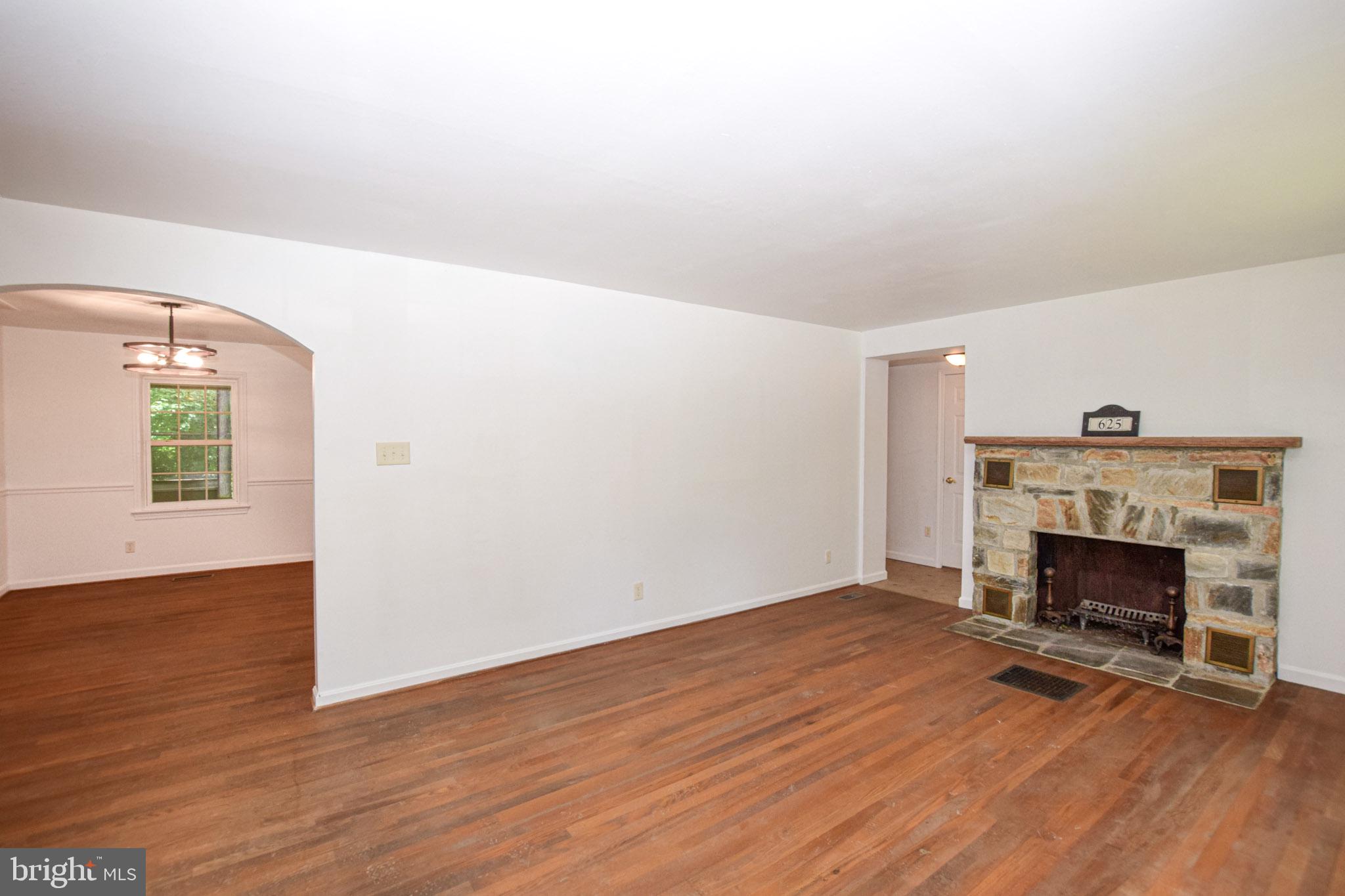 625 Gray Fox Road Harpers Ferry, WV 25425 - Photo 5 of 26