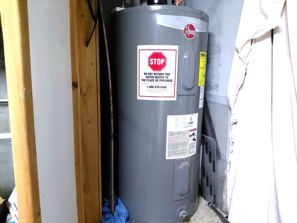 1 Rockland Rd Court Auburn, MA 01501 - Photo 13 of 13