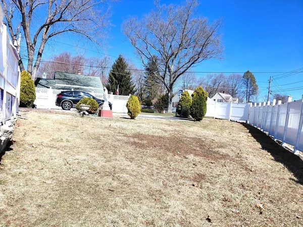 $449,000 | 1 Rockland Rd Court, Auburn, MA 01501