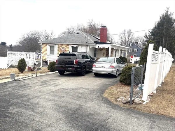 $449,000 | 1 Rockland Rd Court, Auburn, MA 01501