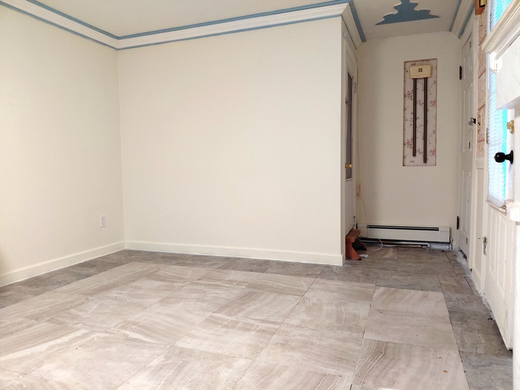 1 Rockland Rd Court Auburn, MA 01501 - Photo 7 of 13