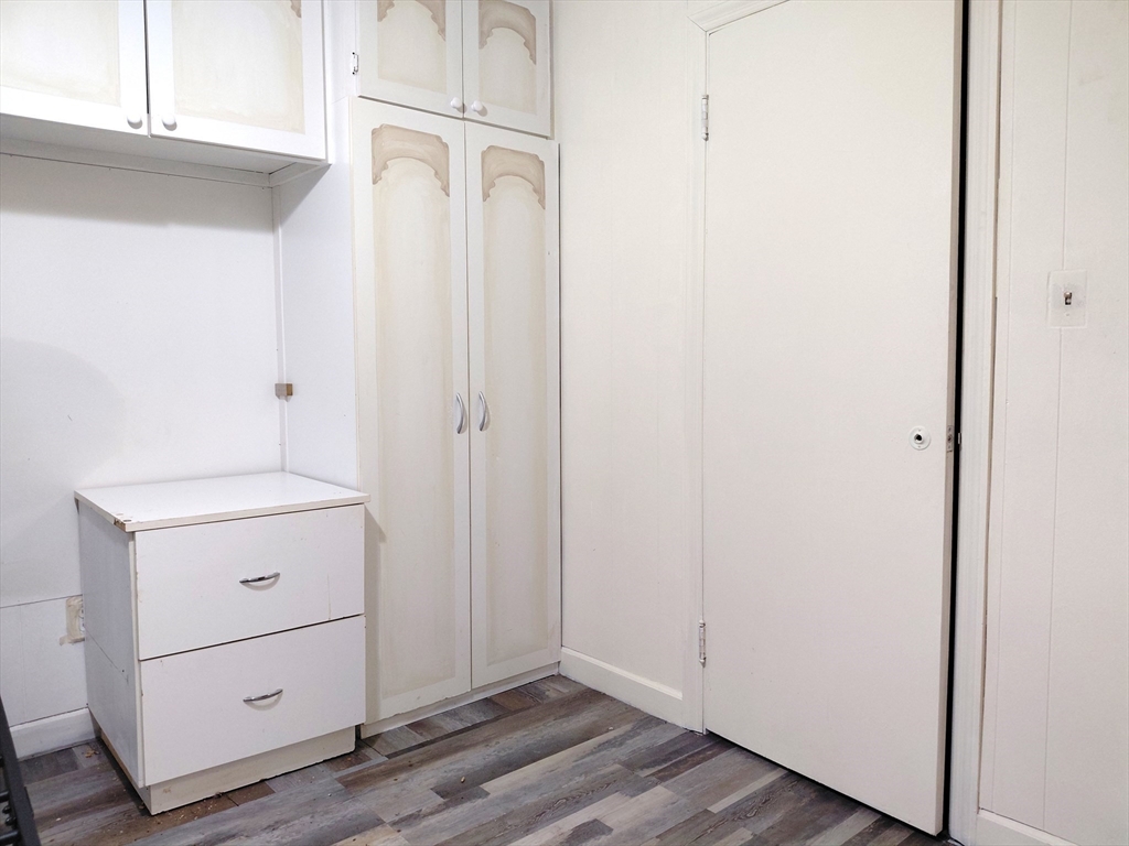 1 Rockland Rd Court Auburn, MA 01501 - Photo 9 of 13