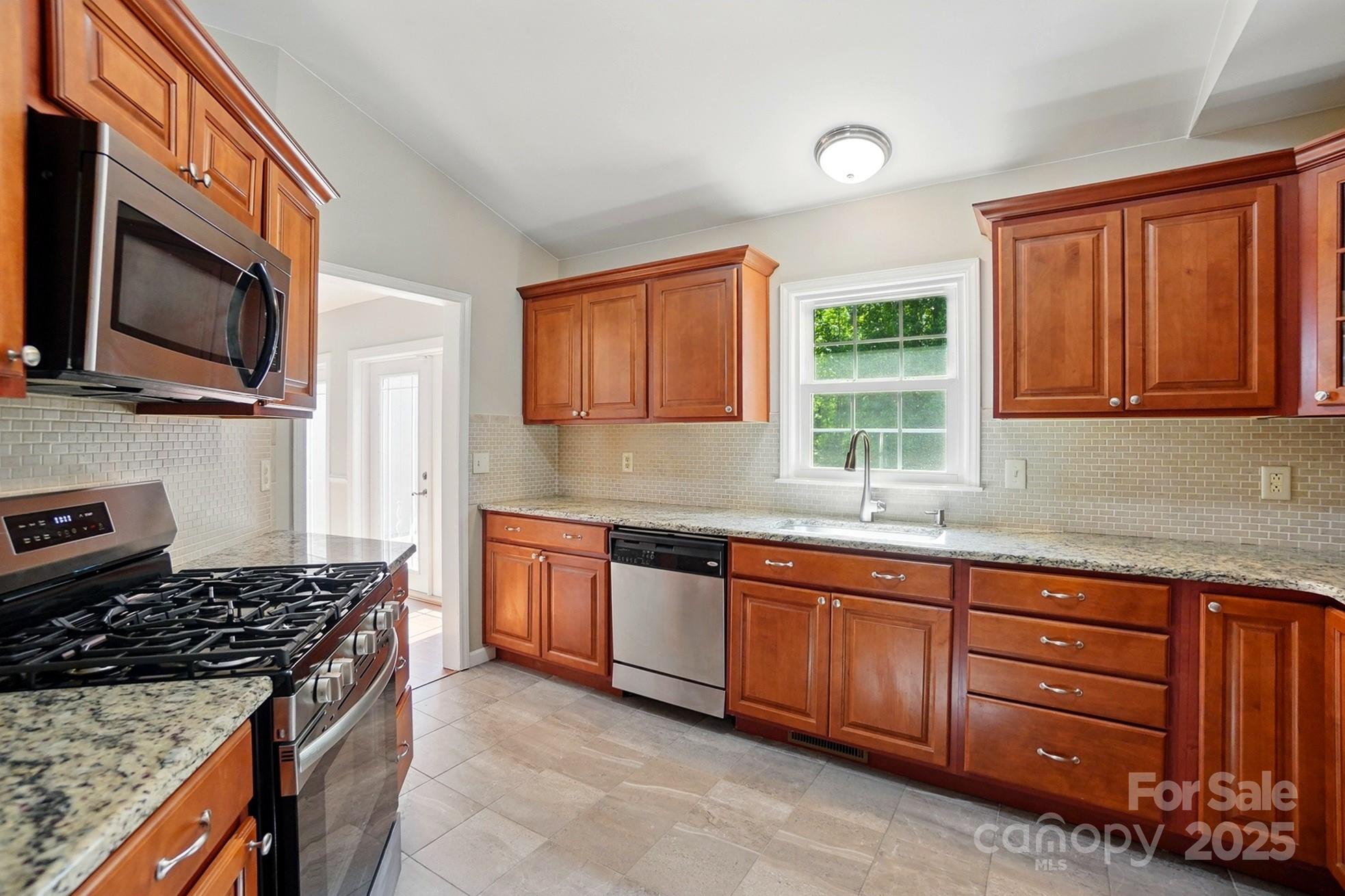 2379 Whitley Road Fort Mill, SC 29708 - Photo 10 of 43