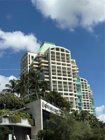 $9,500 | 3400 Southwest 27th Avenue, Unit 1206, Miami, FL 33133