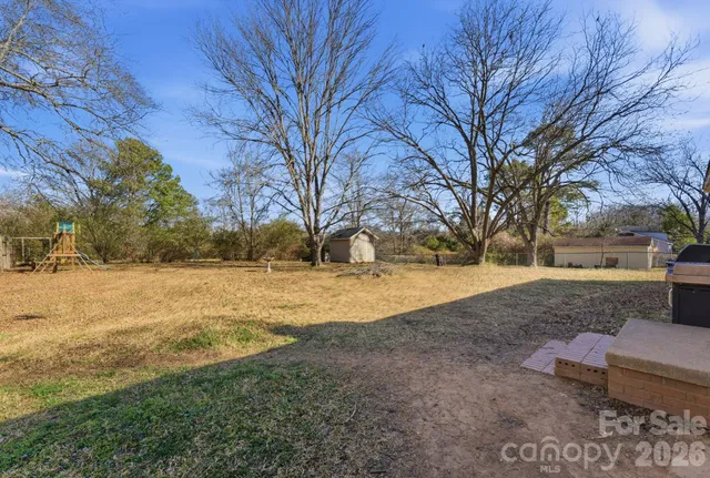 $215,000 | 802 Chesterfield Avenue, Lancaster, SC 29720