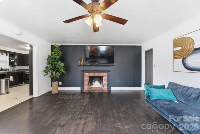 $215,000 | 802 Chesterfield Avenue, Lancaster, SC 29720