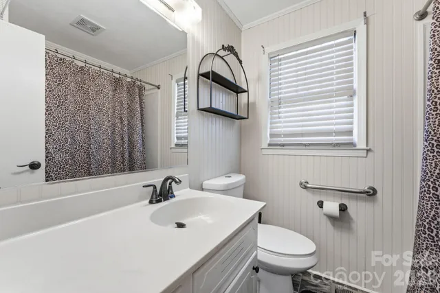 $215,000 | 802 Chesterfield Avenue, Lancaster, SC 29720