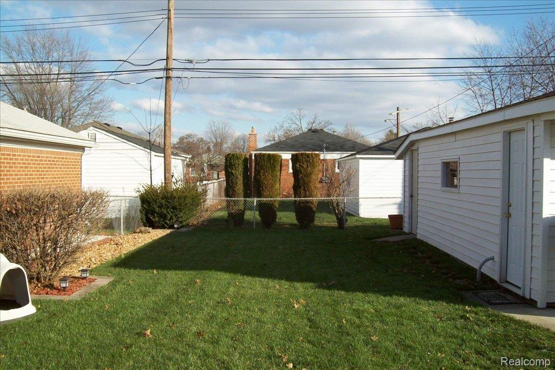 8729 Merrick Street Taylor, MI 48180 - Photo 6 of 6 190_0082