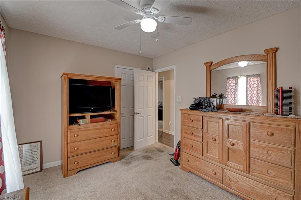 3715 Ribbon Lane Winston-Salem, NC 27107 - Photo 14 of 28