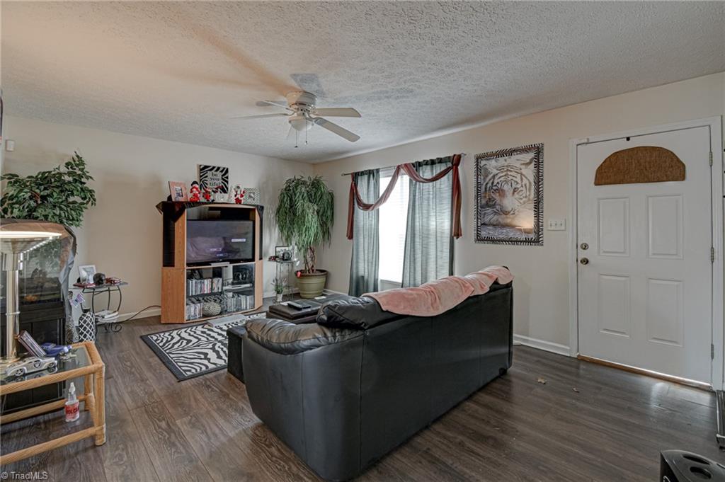 3715 Ribbon Lane Winston-Salem, NC 27107 - Photo 2 of 28