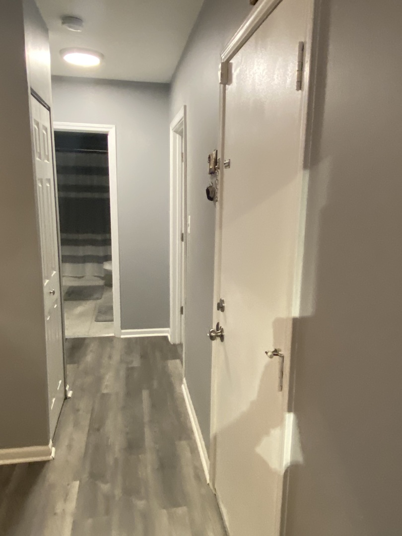 7000 Mather Avenue, Unit 101 Chicago Ridge, IL 60415 - Photo 21 of 21 a view of a hallway