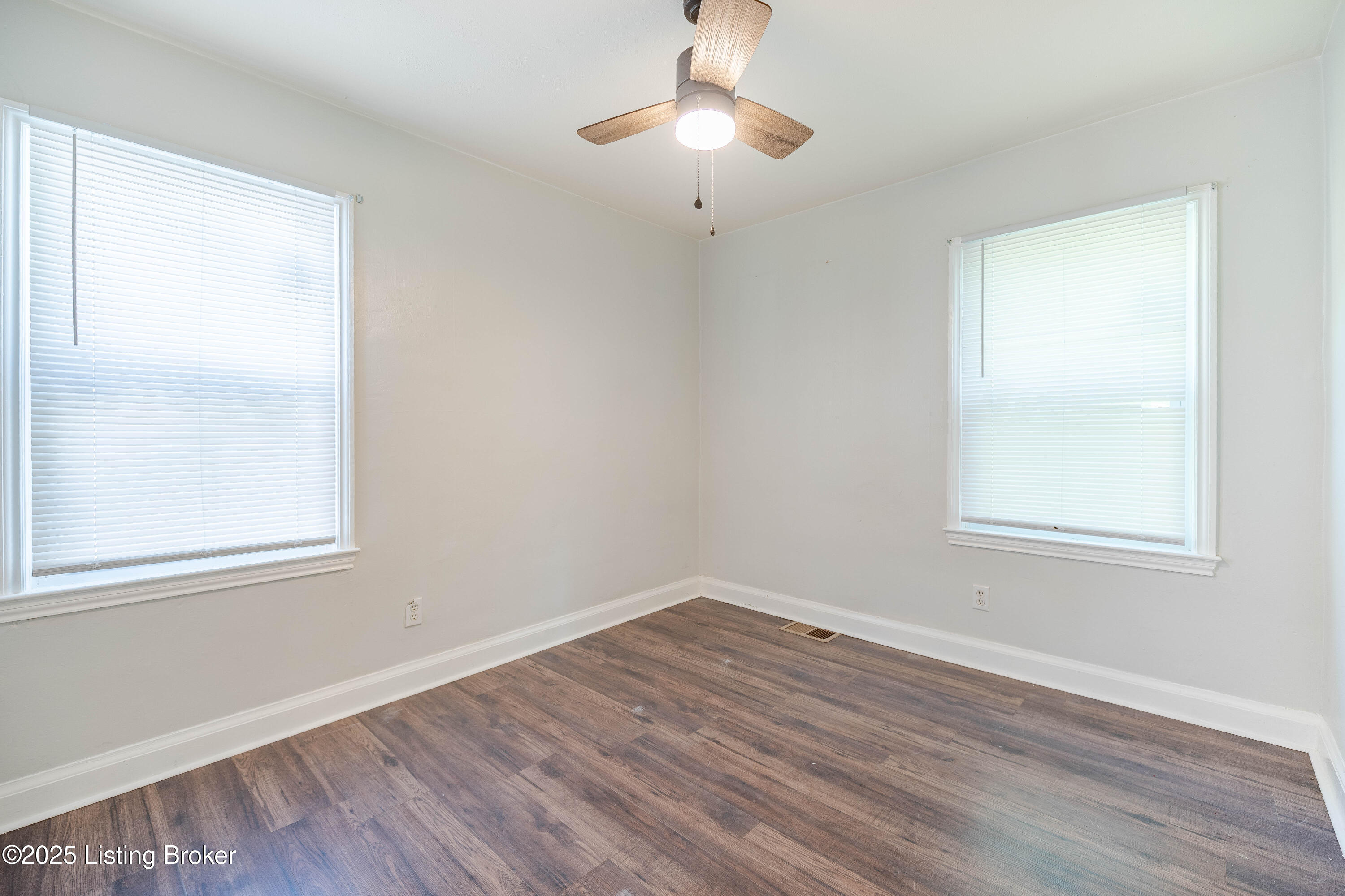 3054 University Road Louisville, KY 40206 - Photo 12 of 17 DSC06728-HDR
