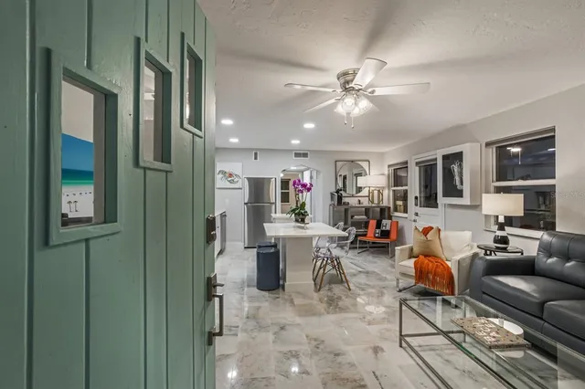 $3,450 | 161 Golden Gate Point, Unit 4, Sarasota, FL 34236