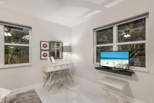 $3,450 | 161 Golden Gate Point, Unit 4, Sarasota, FL 34236