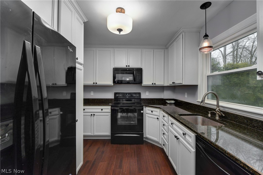 543 Upland Road Bay Village, OH 44140 - Photo 10 of 35