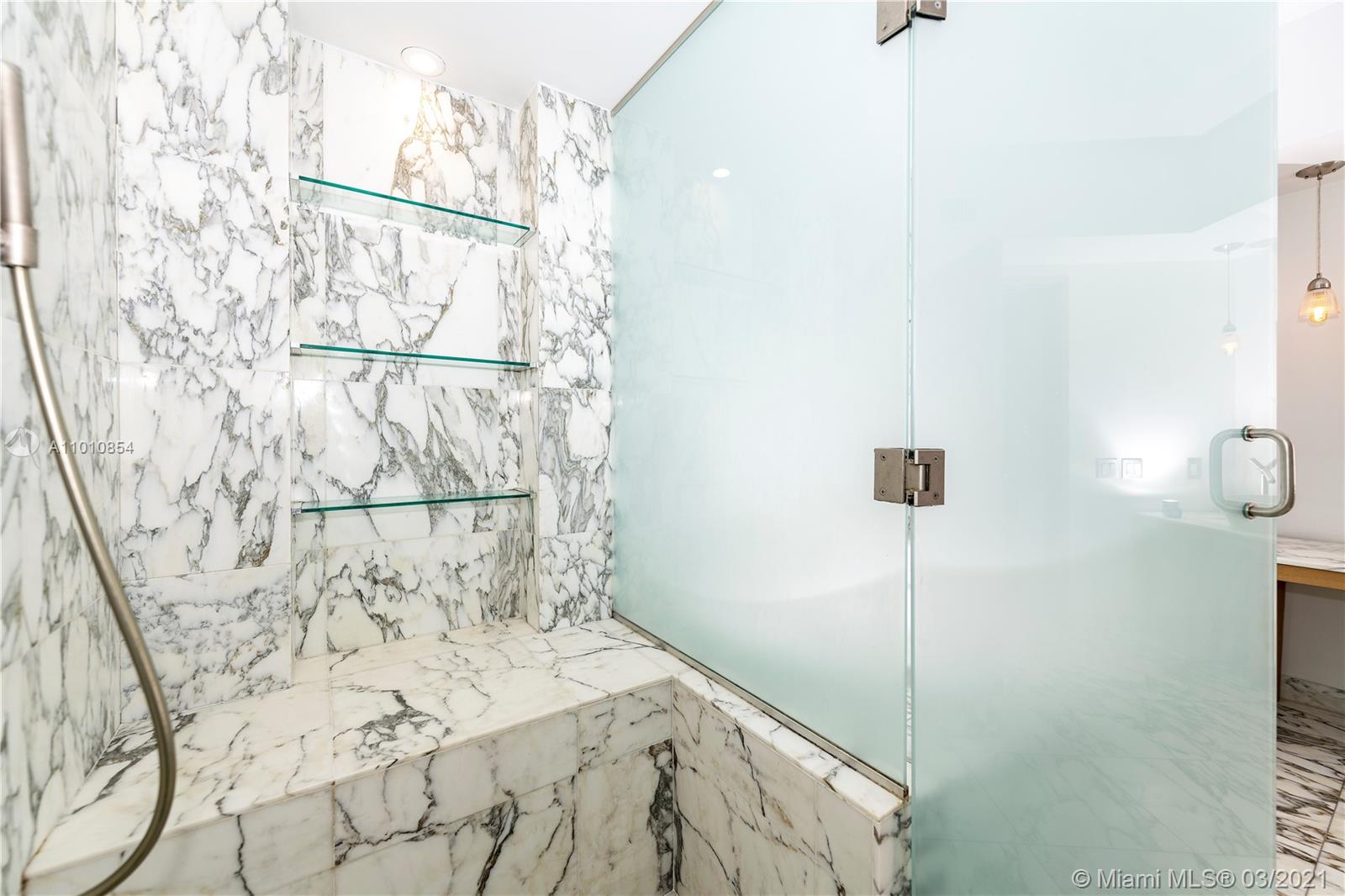 450 Alton Road, Unit 1710 Miami Beach, FL 33139 - Photo 12 of 51