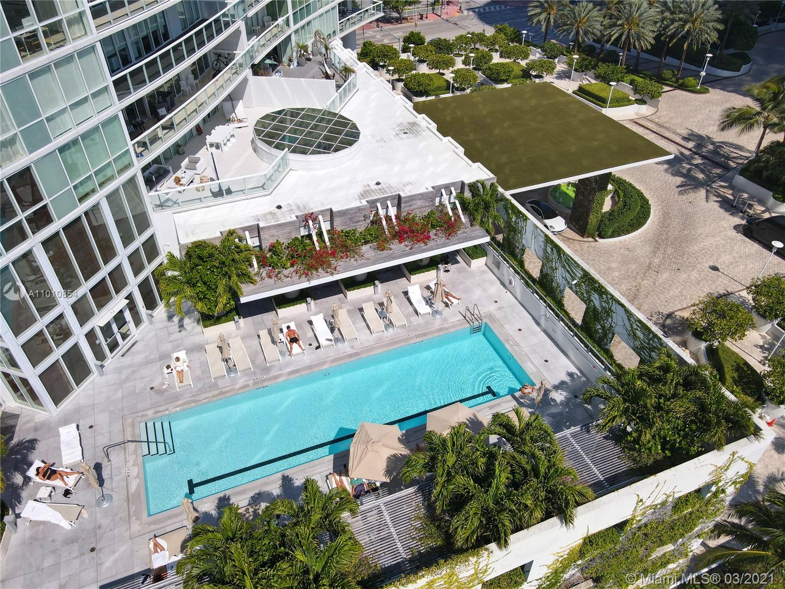 450 Alton Road, Unit 1710 Miami Beach, FL 33139 - Photo 32 of 51