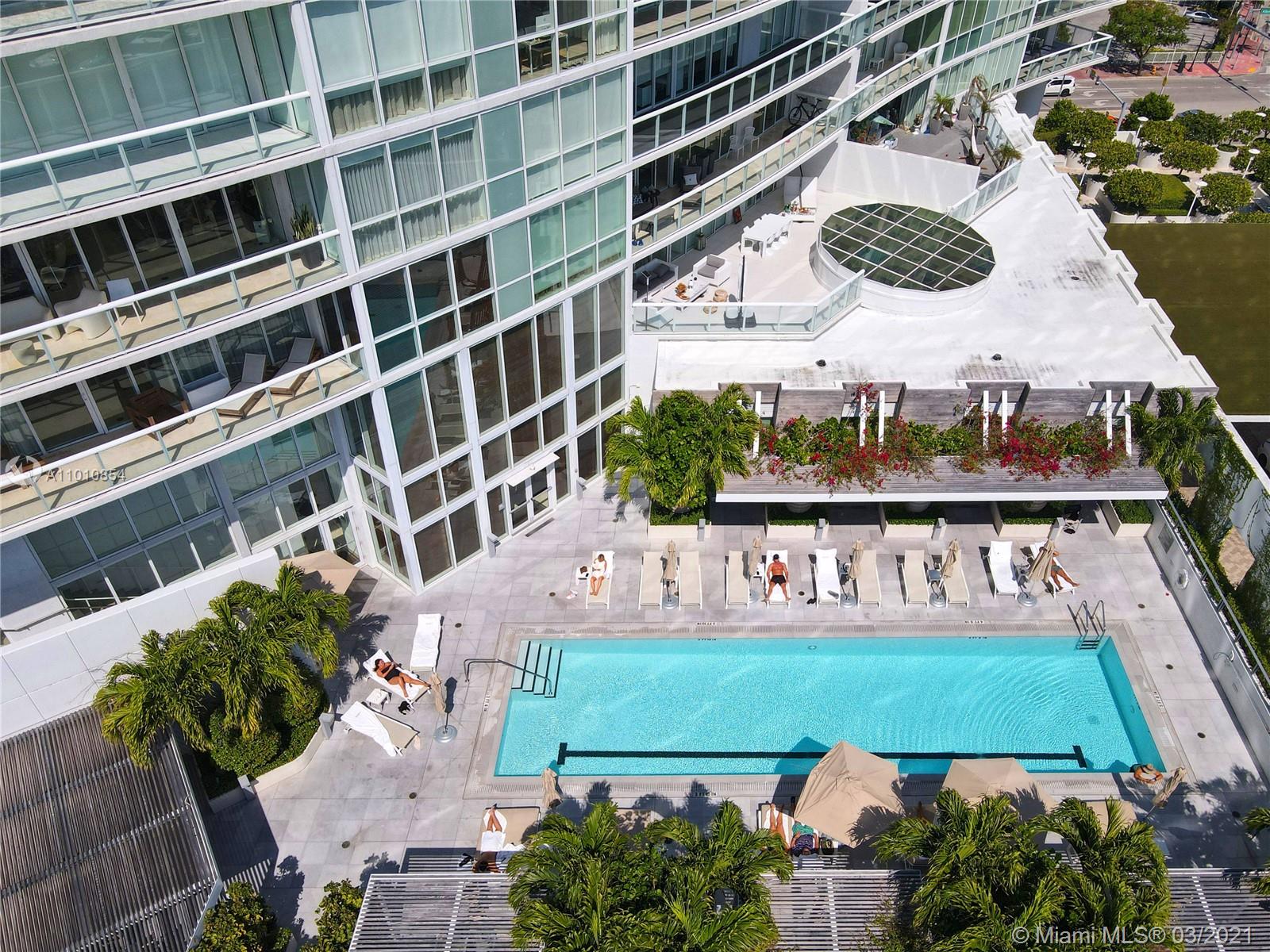 450 Alton Road, Unit 1710 Miami Beach, FL 33139 - Photo 33 of 51