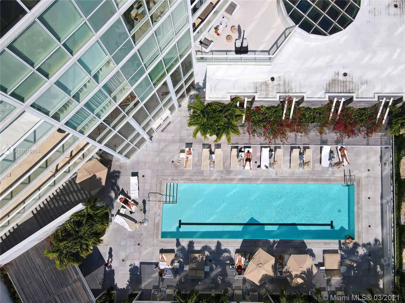 450 Alton Road, Unit 1710 Miami Beach, FL 33139 - Photo 34 of 51