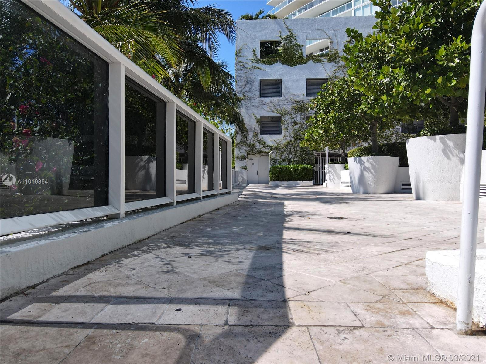 450 Alton Road, Unit 1710 Miami Beach, FL 33139 - Photo 49 of 51