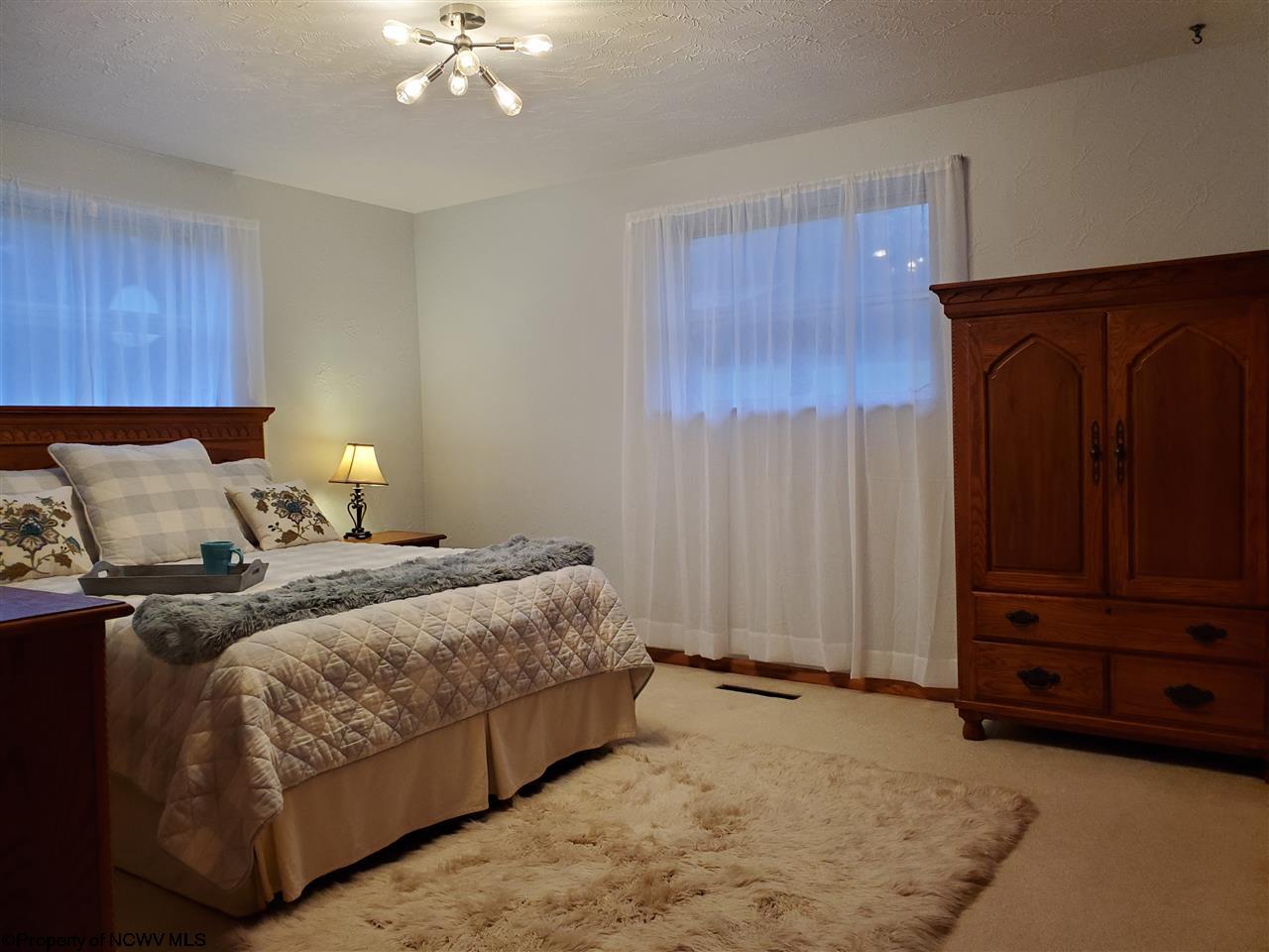 529 Middletown Road Shinnston, WV 26431 - Photo 6 of 26 Gallery Image 6