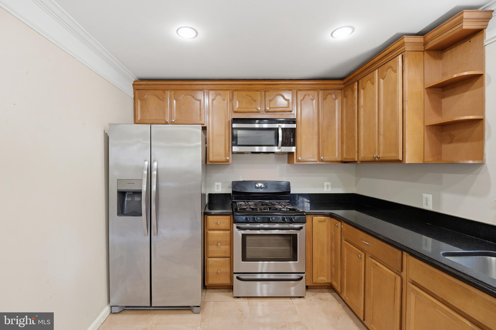 2507 Weisman Road Silver Spring, MD 20902 - Photo 14 of 41 Beautifully Updated Kitchen